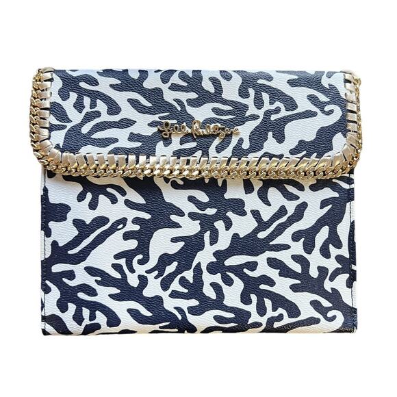 Lilly Pulitzer iPad Tablet Case Chain Link Mail Bright Navy Palm Beach Folding - Picture 1 of 9